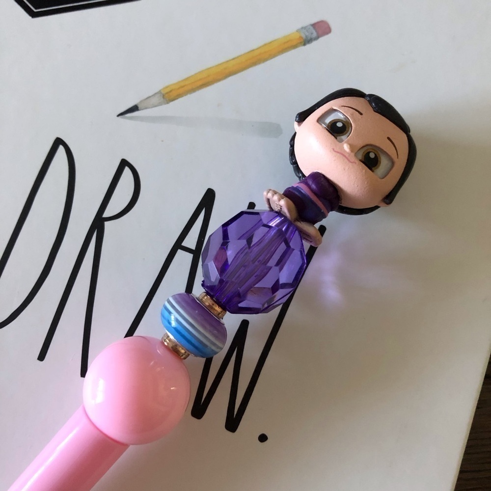 Disney Doorables: Raya & the Last Dragon: Little Noi handmade beaded pen